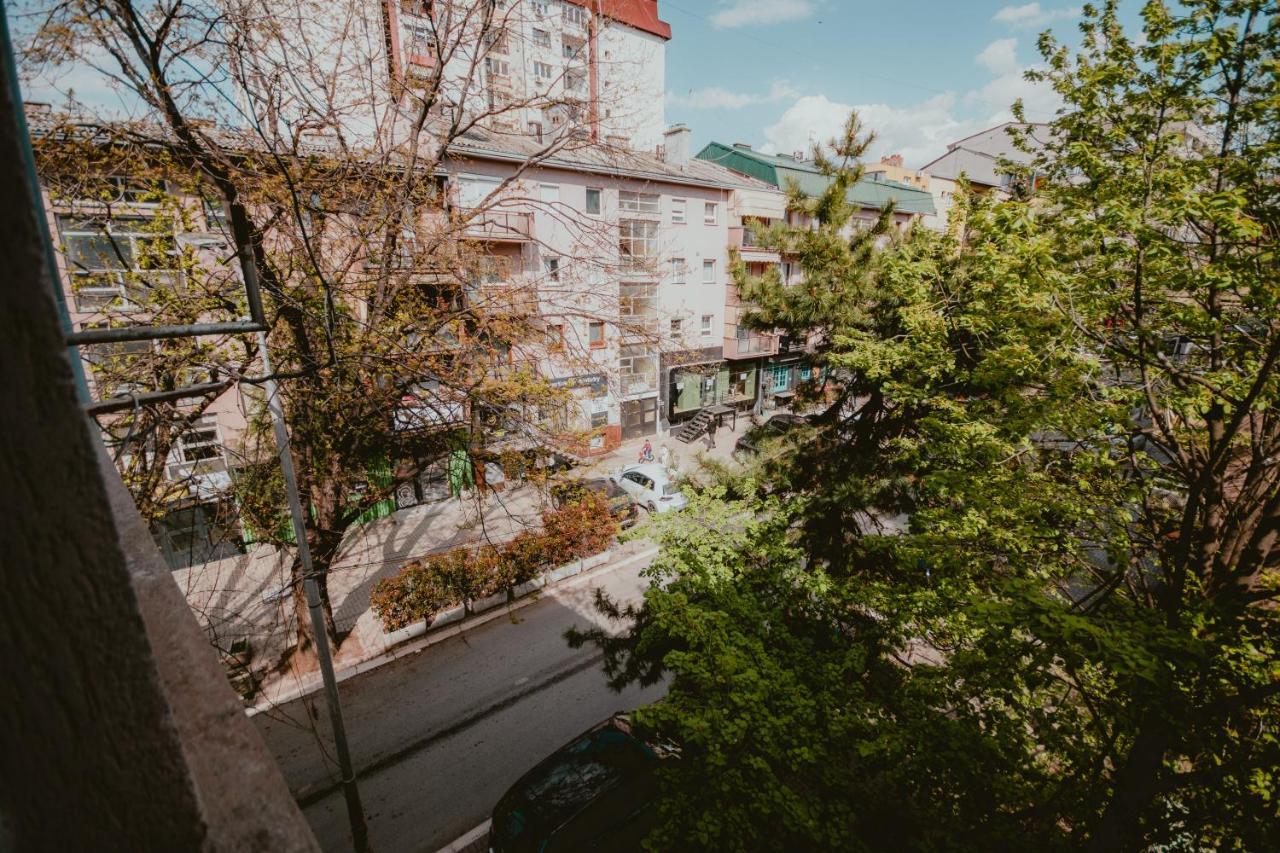 Bloom Suites Prishtinë Exterior photo